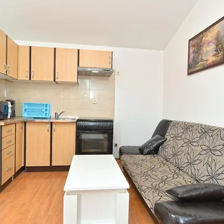 Apartment 1985 - A80779 Pula